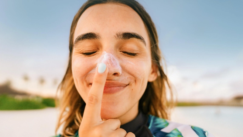 Woman Sunscreen