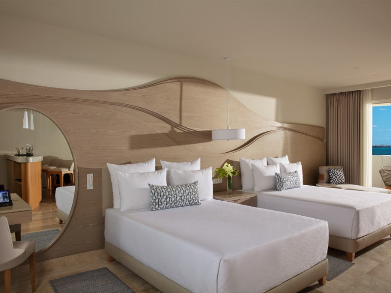 Allure Junior Suite Live Big Laguna View Double