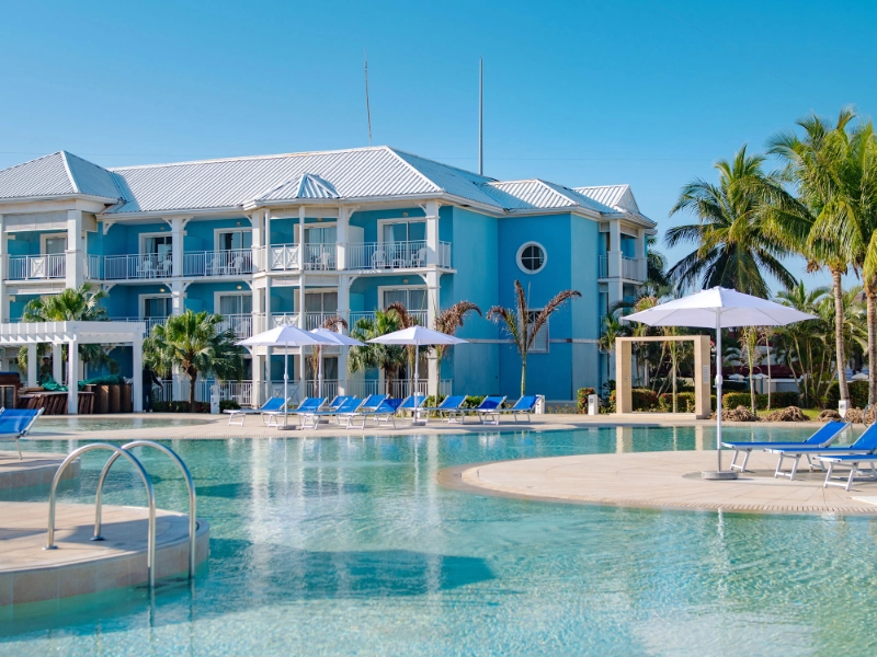 Hotel and Pool