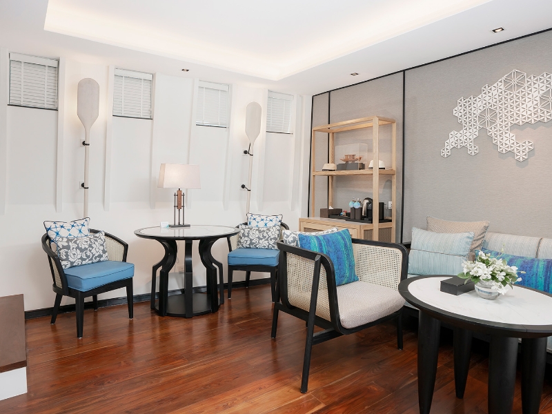 The Level Boat Suite Sea view Livingroom