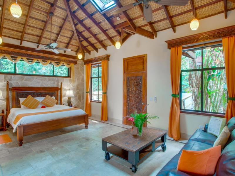 Sleeping Giant Creekside Cottage