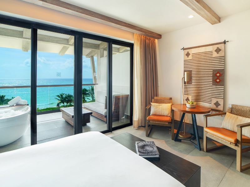 Alcoba Ocean Front View Queen Beds