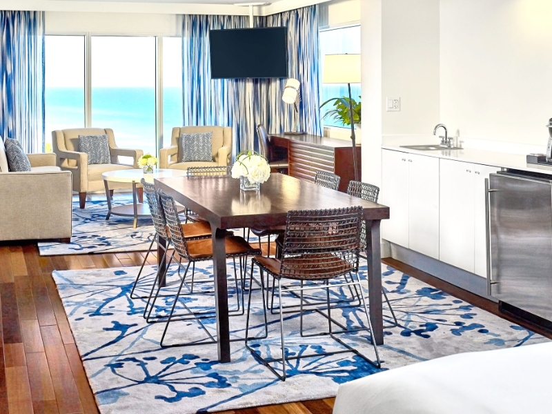 Master Suite Living Room