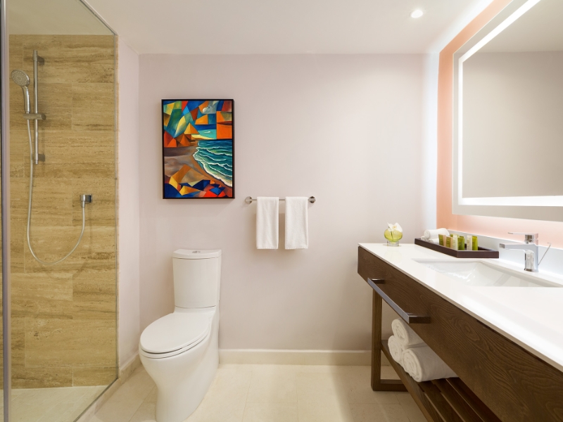 Enclave Partial Ocean View King Bathroom