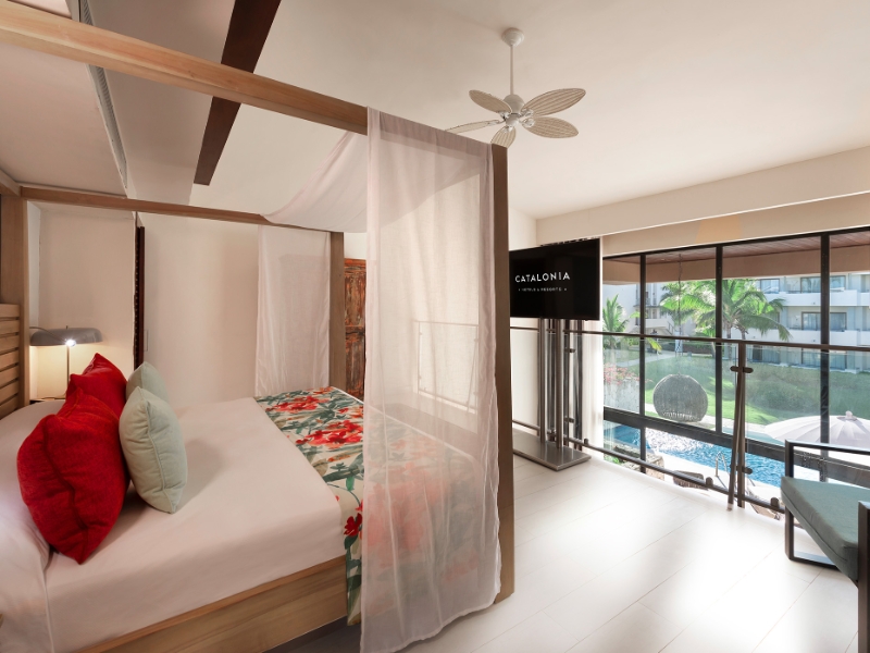 Privileged Exclusive Suite