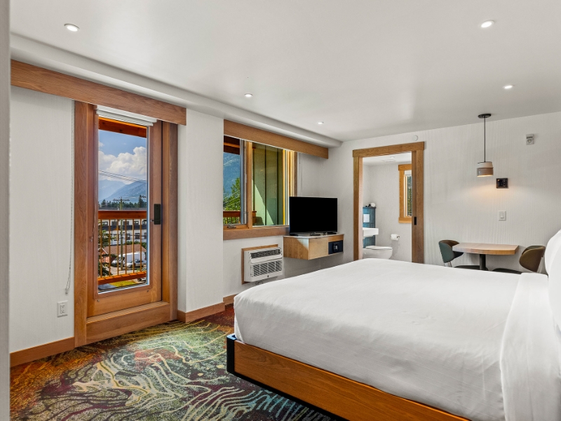 Superior Room King Mountain View