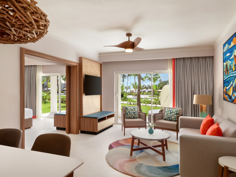 Enclave Suite Garden View King Living