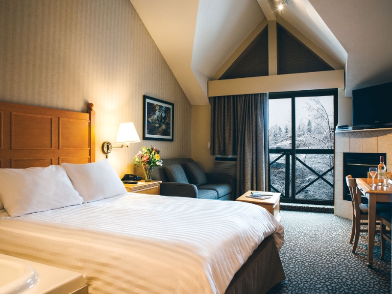 Deluxe King Bed Winter