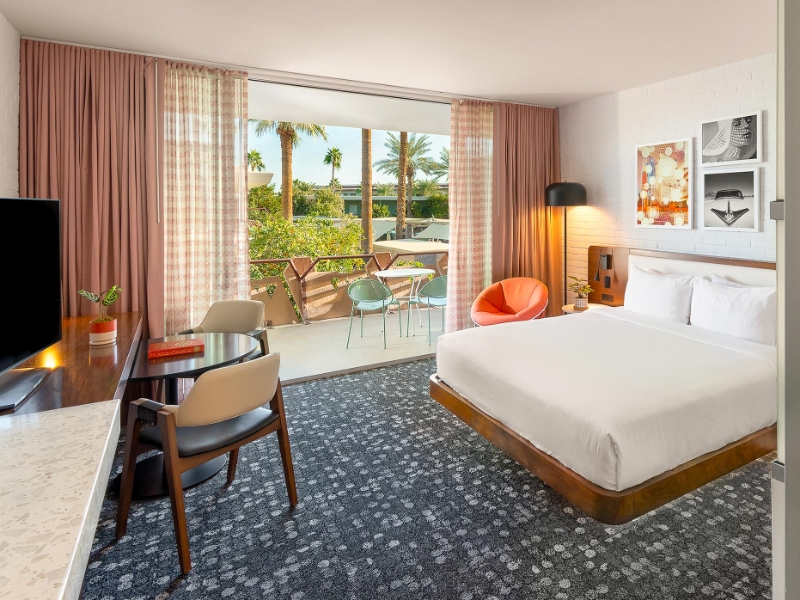 Signature King Guest Room