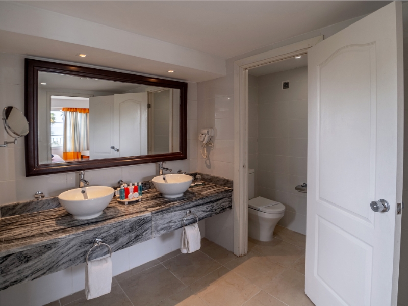 Suite Musique Bathroom