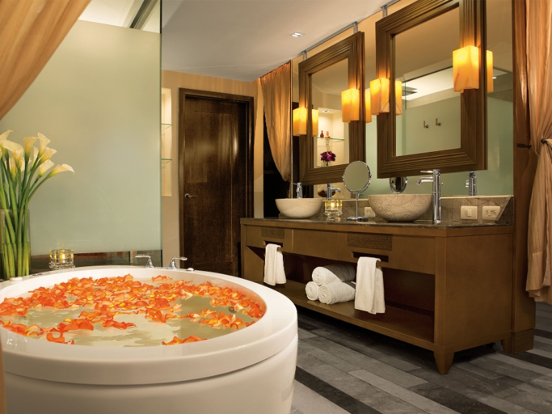 Preferred Club Master Suite Bathroom