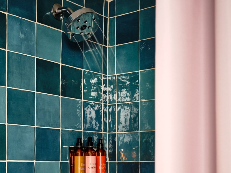 Room with Two Beds Bathroom