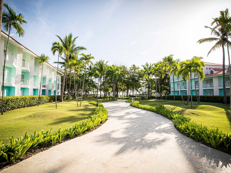 Catalina Saona Buildings