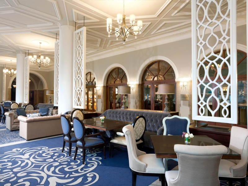 Lakeview Lounge Seating