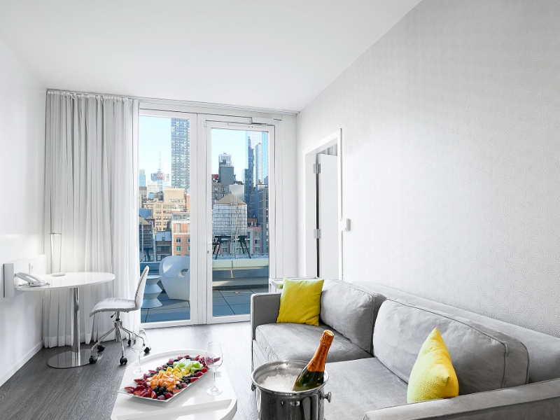 The Townhouse Suite with Terrace Living Room