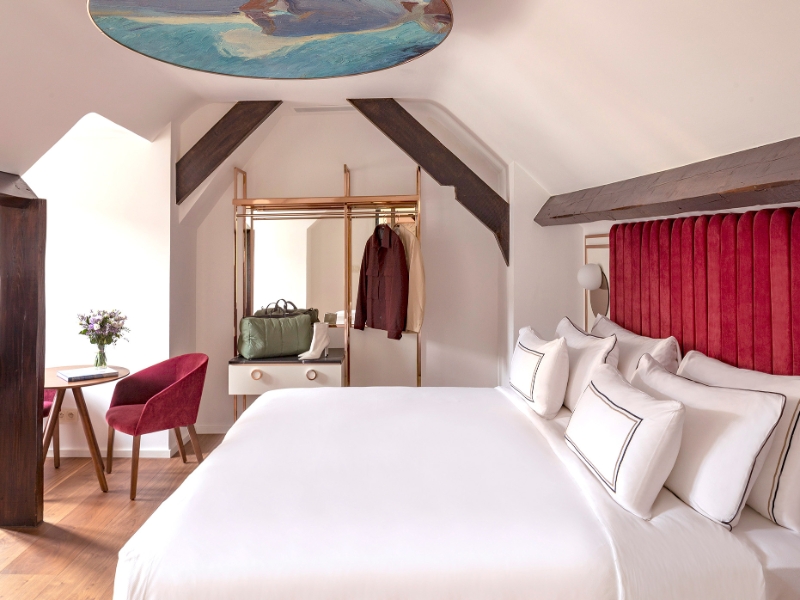 Maria Sorolla Executive Suite