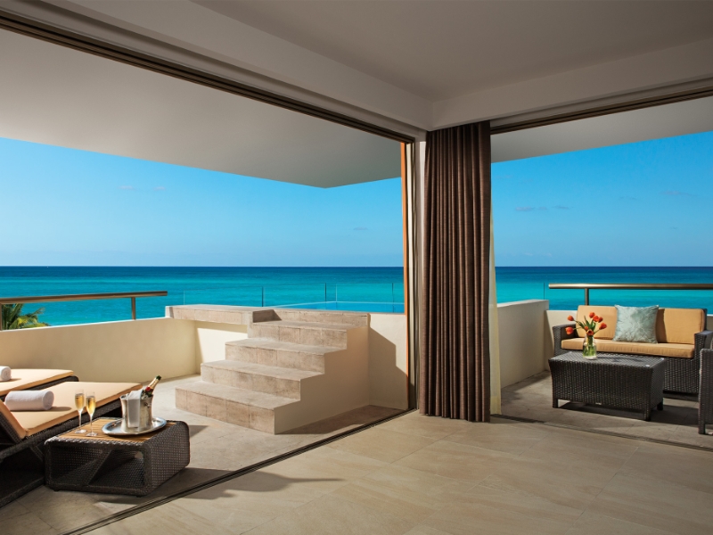 Preferred Club Rooftop Ocean Front Suite With Plunge Pool