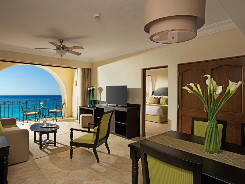Preferred Club One Bedroom Suite Ocean View Living Area