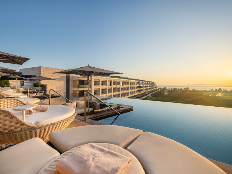 INSPIRA Rooftop Pool