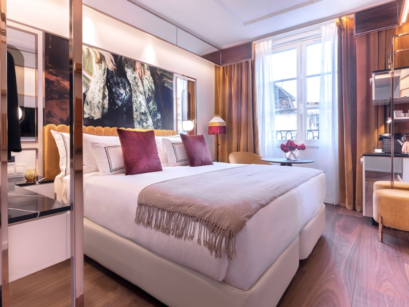 Singular Room with Glimpses of Notre Dame