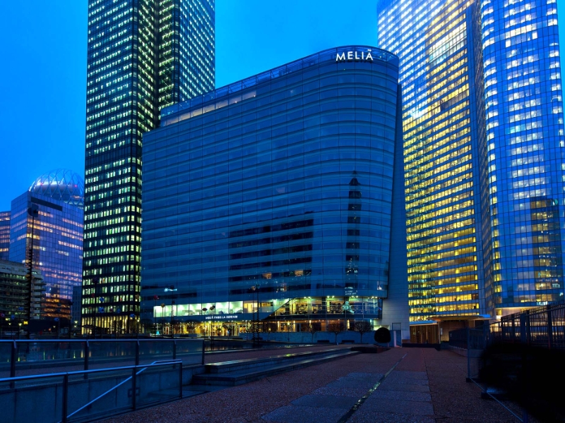 General Facade Night