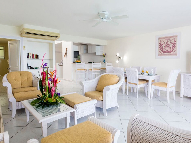 Villas Dining Living Kitchen