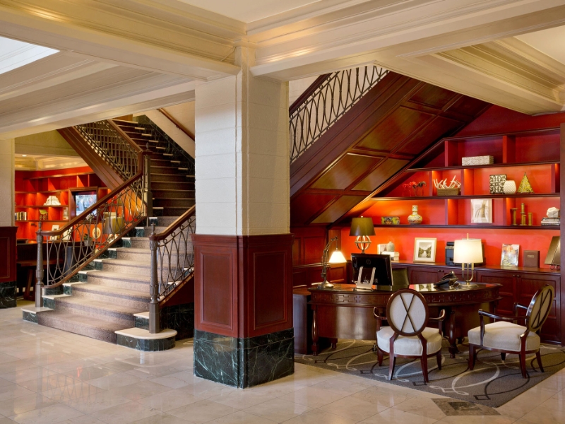 Concierge Welcome Desk