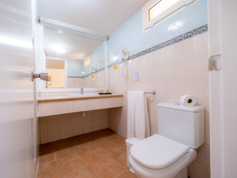 Bungalow Room Bathroom