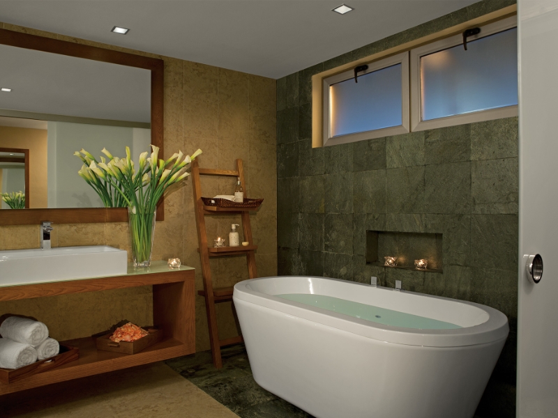 Preferred Club Junior Suite Bathroom