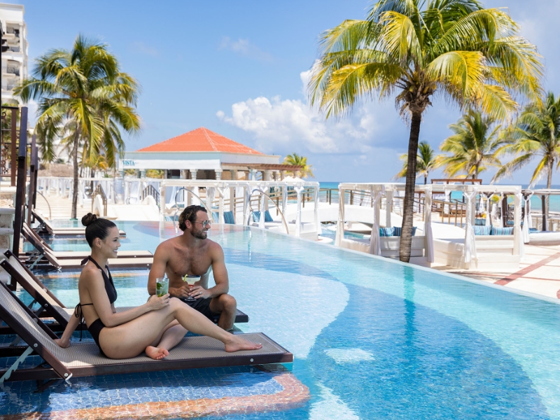 Swim Up Suite Ocean View