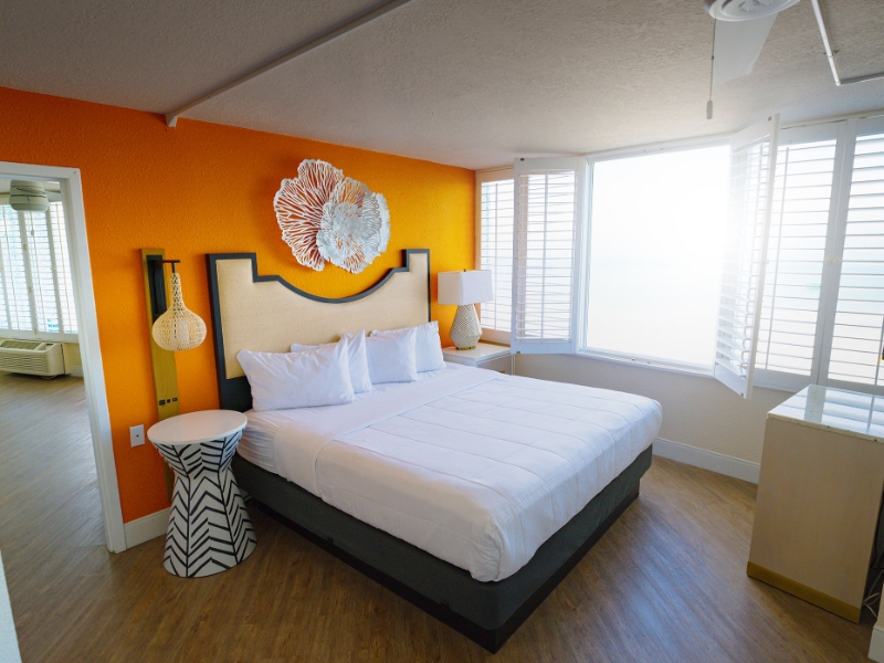 Oceanfront Suite Bed