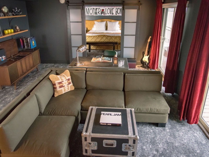 Pearl Jam Suite Living Room
