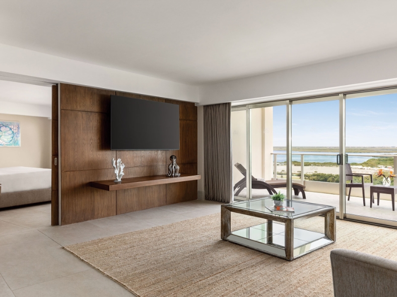 Master Suite Sunset View King