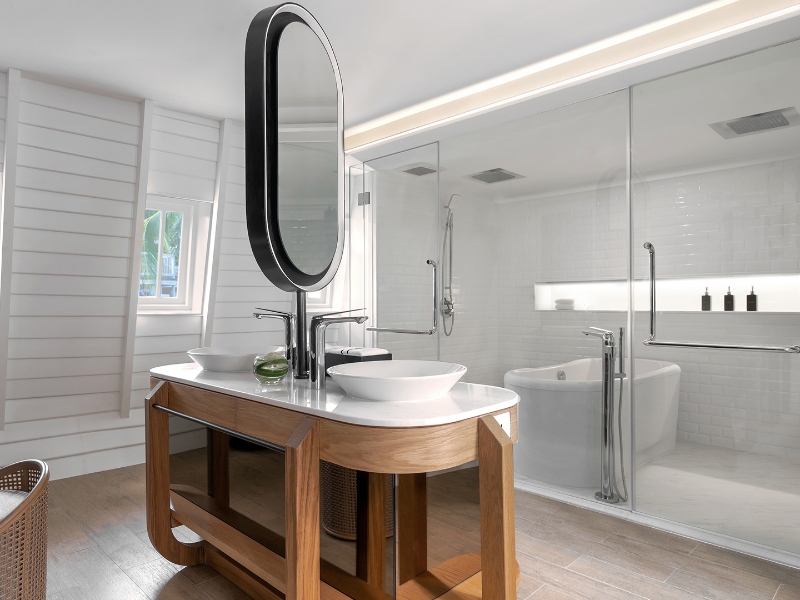 The Level Boat Suite bathroom