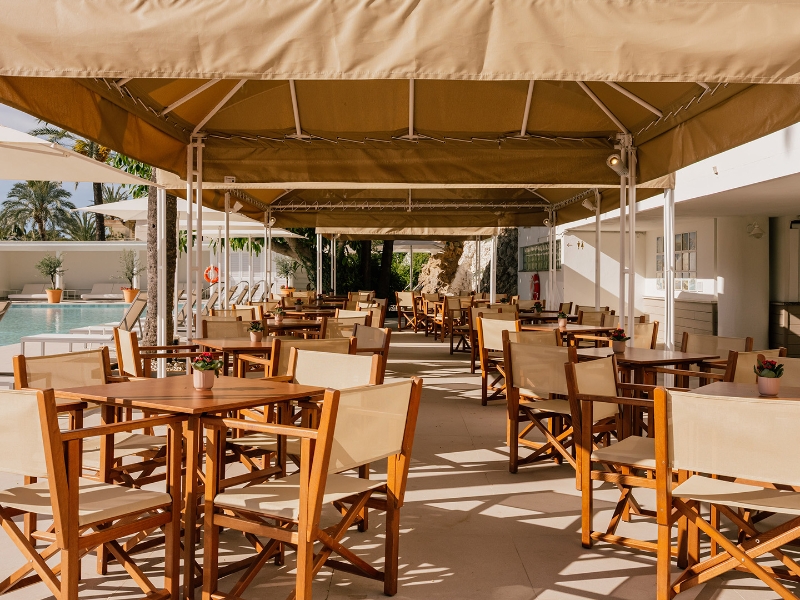 The Victoria Pool Bar