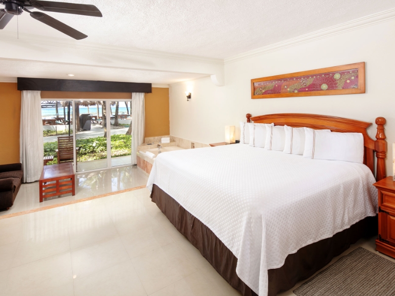 Beachfront Junior Suite