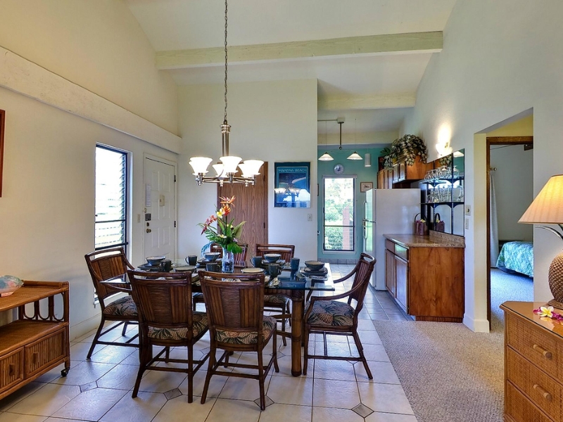 1 Bedroom Garden View Dining Area