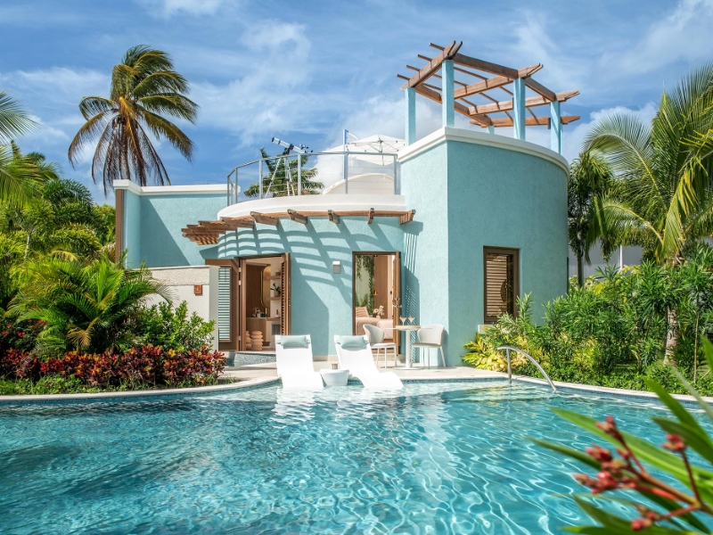 Coyaba Sky Villa Swim up Rondoval Butler Suite