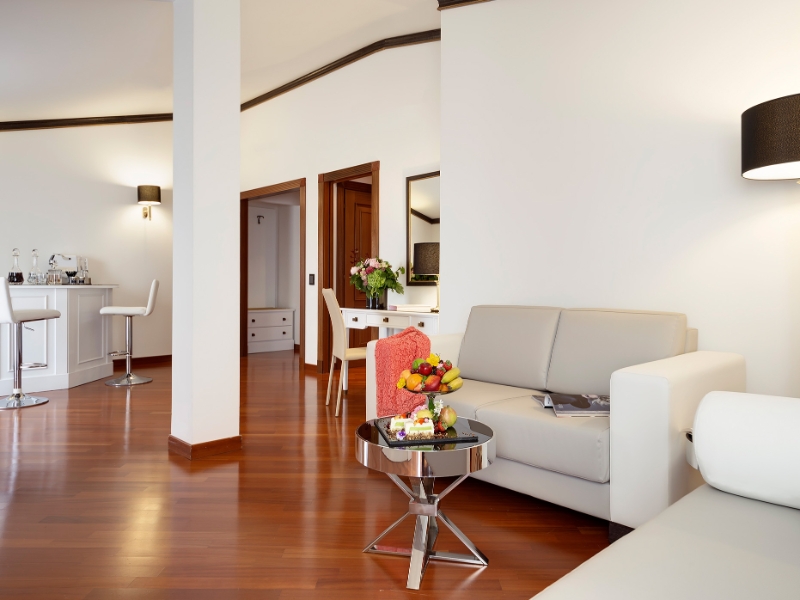 Ambassador Suite Living Room with Welcome Courtesy