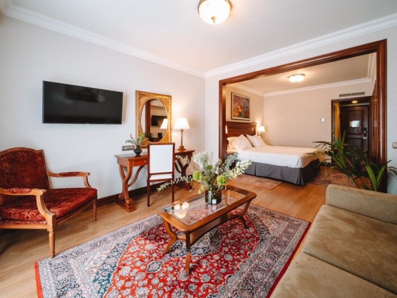 junior acropolis room