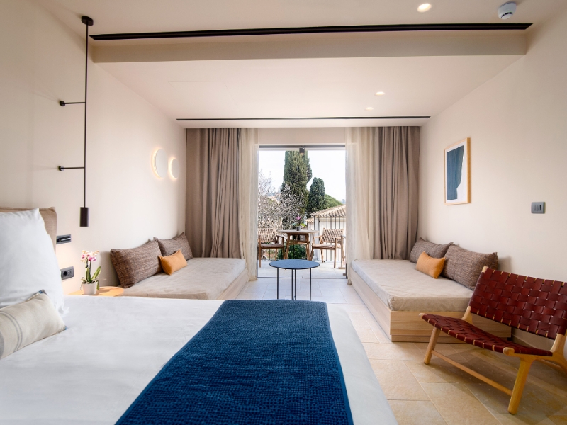 Bungalow Garden View King Bed