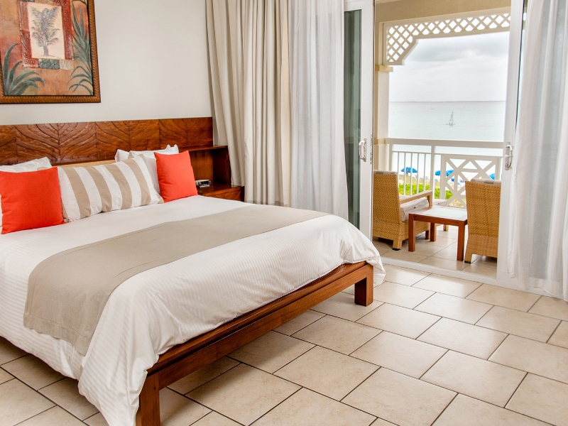 One Bedroom Oceanfront Bedroom Lady Rose