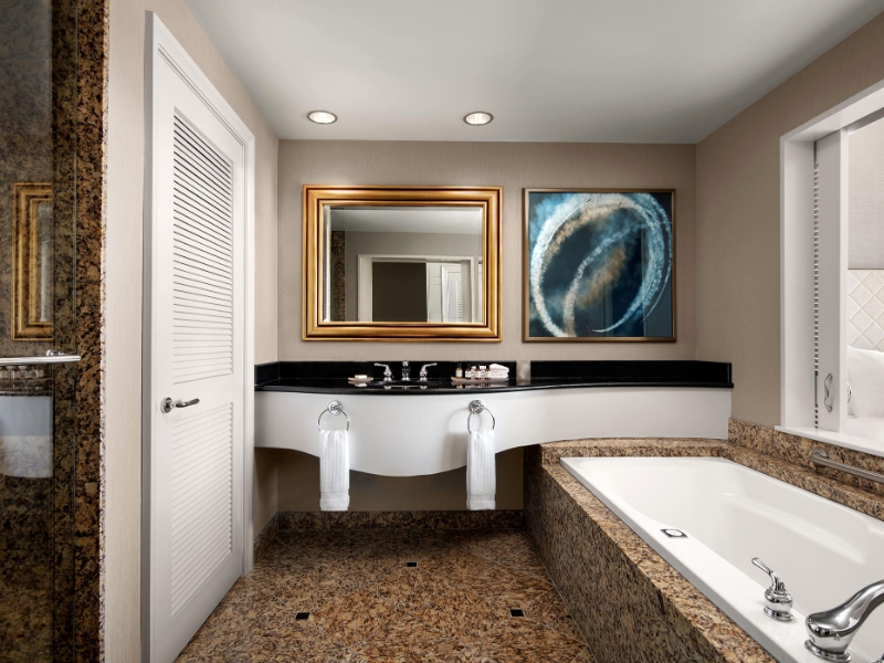 Fairmont Gold Signature Bathroom