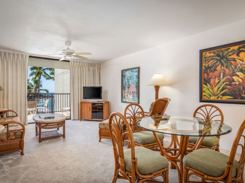 1 Bedroom Ocean View Living Areajpg