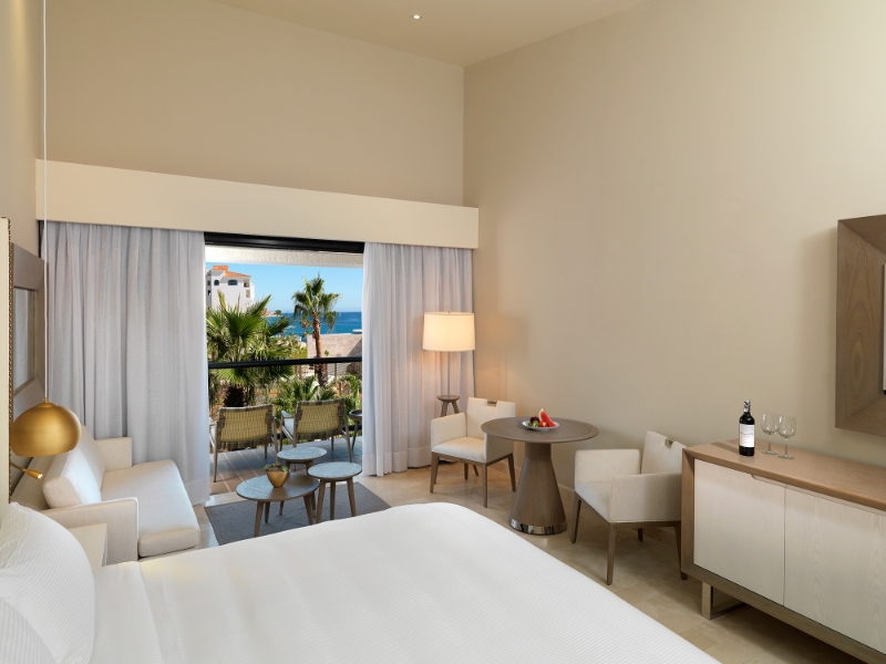 Junior Suite Ocean View King