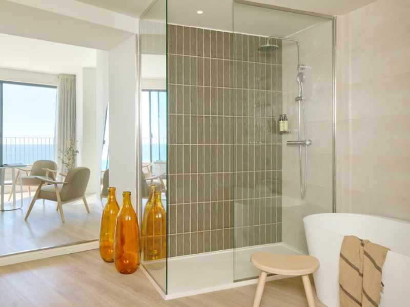 Suite Sea View Bathtub