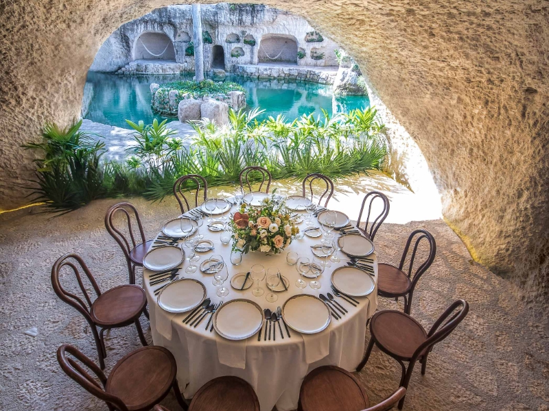 Caves restaurant