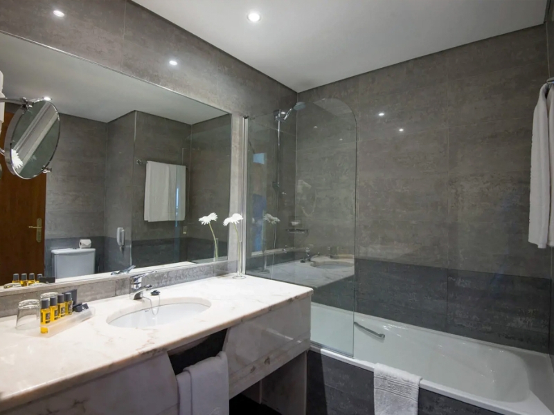 Double Twin Room Bathroom
