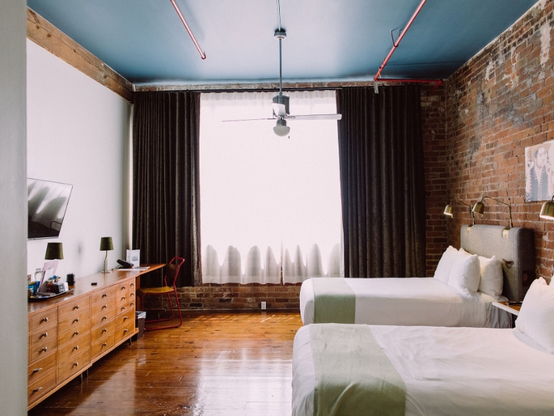 Deluxe two Queen beds