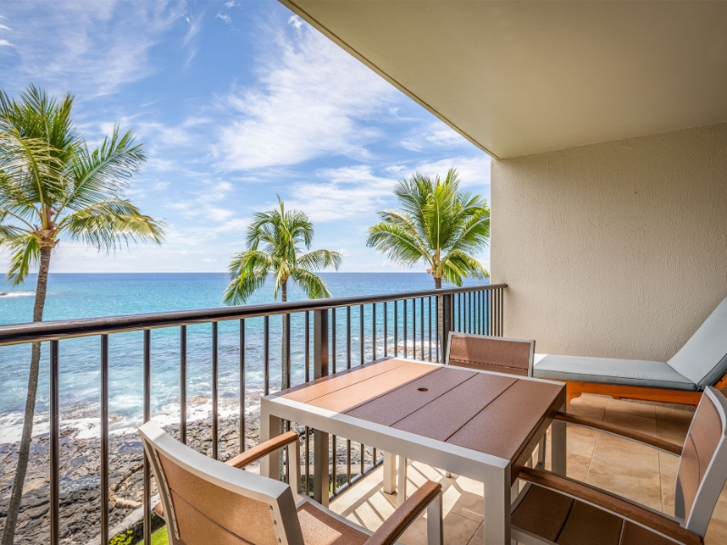 2 Bedroom Oceanfront Balcony View